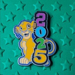 Disney Simba 2025 Mystery Pin